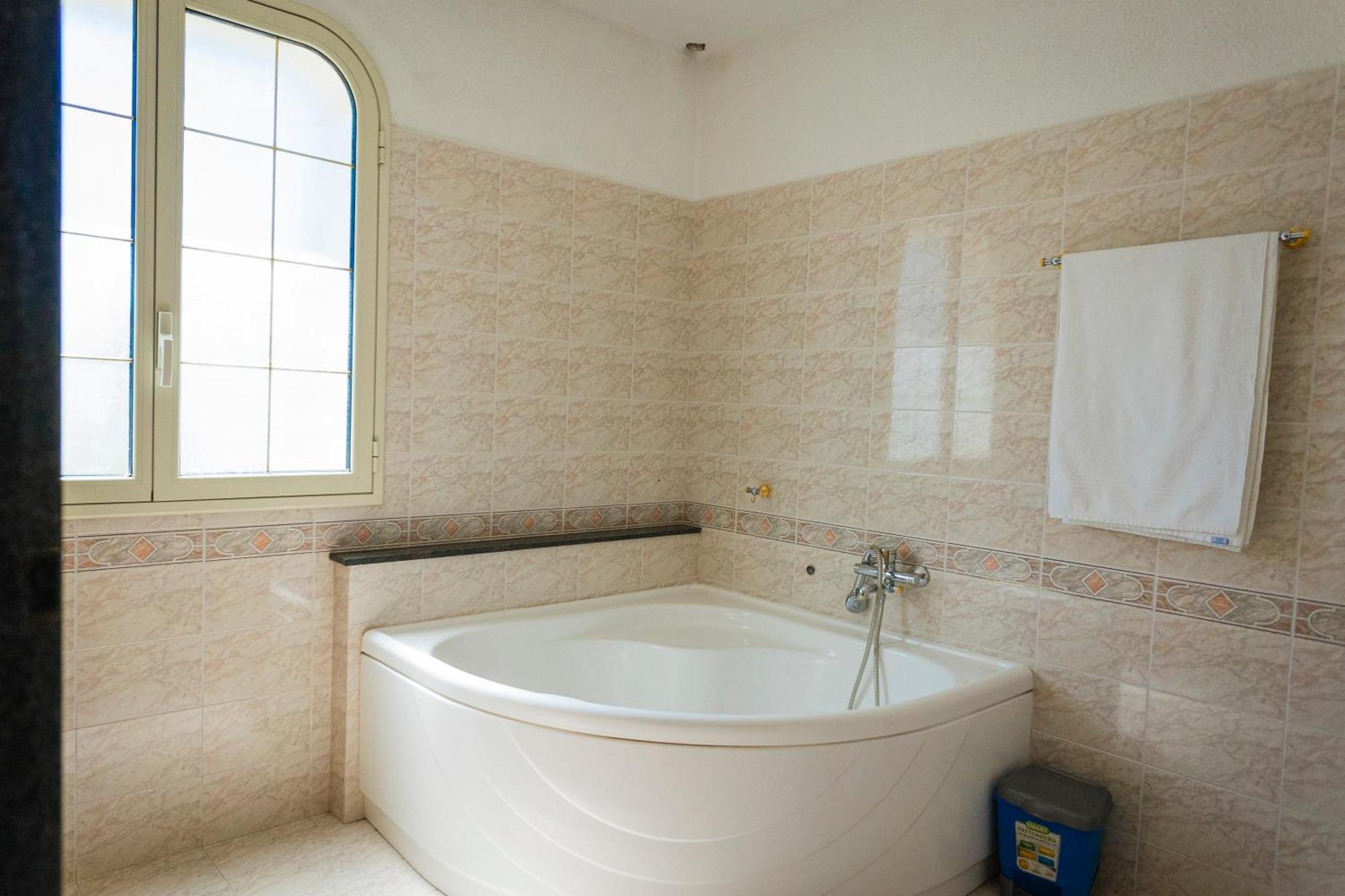 Villa El Capitano With Garden And Pool - Happy Rentals مورو ليتشيزي المظهر الخارجي الصورة