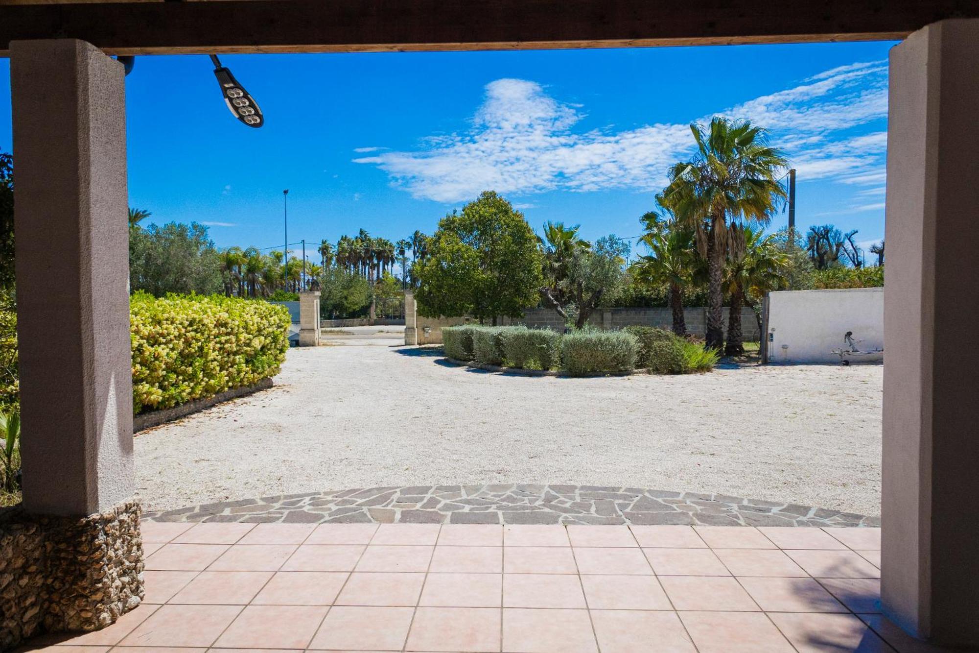 Villa El Capitano With Garden And Pool - Happy Rentals مورو ليتشيزي المظهر الخارجي الصورة